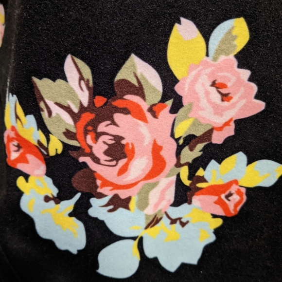 NWT Peauty Maternity Floral Black Dress Size Large - Picture 2 of 7